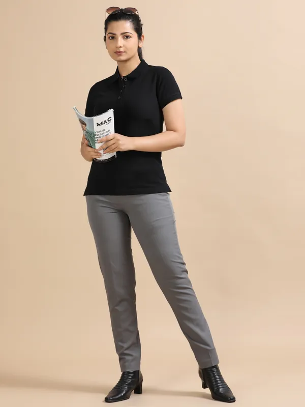 Black_Sustainable_Jacquard_Cotton_And_Polyester_Polo_Neck_T_Shirt_For_Women