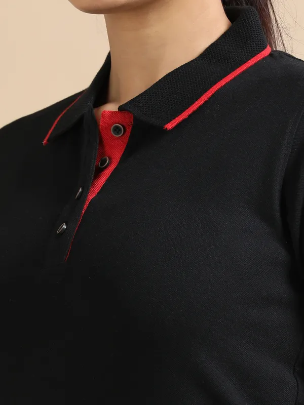 Classic_Black_Sustainable_Jacquard_Cotton_And_Polyester_Polo_Neck_T_Shirt_For_Women