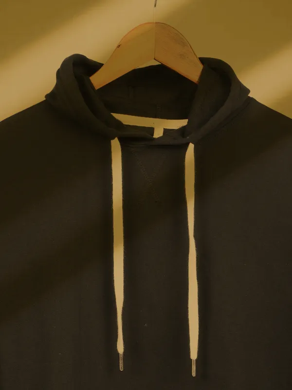 Classic_Black_Cotton_Classic_Premium_Hoodies_For_Men_And_Women