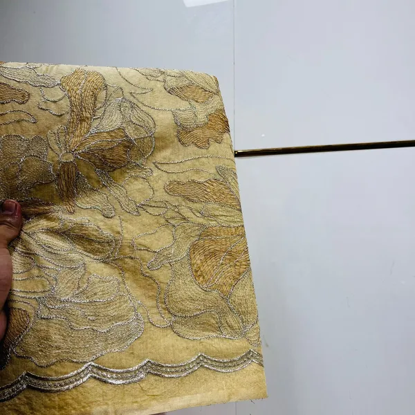 Golden_Elegant_Floral_Embroidered_Brocade_Fabric_With_Scalloped_Border_Silk_Saree_For_Women