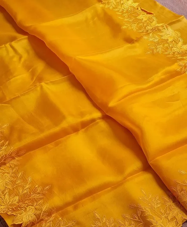 Yellow_Floral_Embroidery_Border_Traditional_Silk_Saree_For_Women