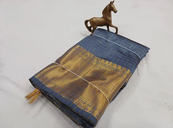 Slate_Grey_Pure_With_Zari_Border_And_Checkered_Pattern_Silk_Saree_For_Women