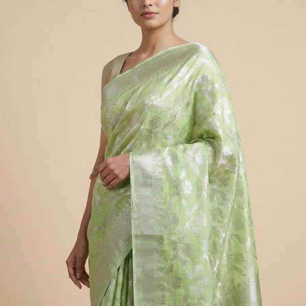 Green_Banarasi_With_Golden_Zari_Weave_And_Blouse_Piece_Silk_Saree_For_Women