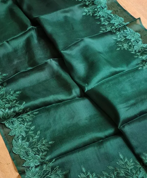Emerald_Green_Elegant_Satin_With_Floral_Embroidery_Silk_Saree_For_Women