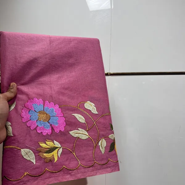 Purple_Embroidered_Fabric_With_Floral_Design_Silk_Saree_For_Women