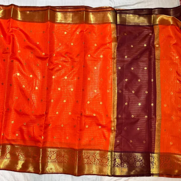 Maroon_And_Orange_Traditional_With_Gold_Zari_Border_And_Buti_Work_Silk_Saree_For_Women