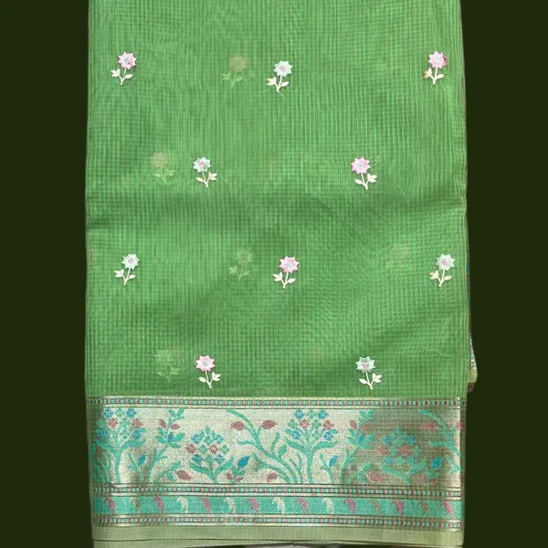 Green_Embroidered_Floral_With_Zari_Border_Silk_Saree_For_Women