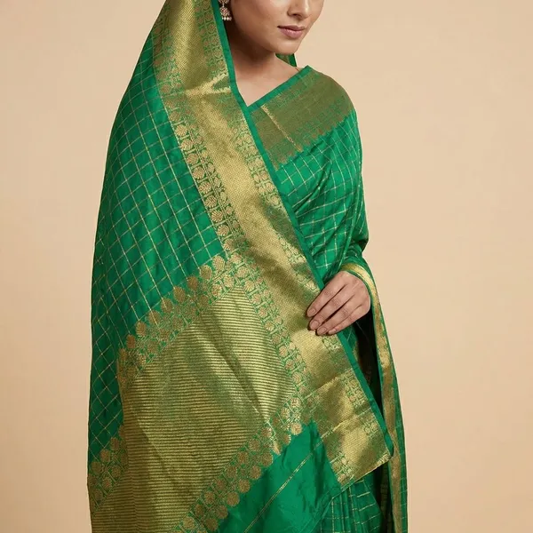 Green_Traditional_With_Golden_Zari_Border_Silk_Saree_For_Women