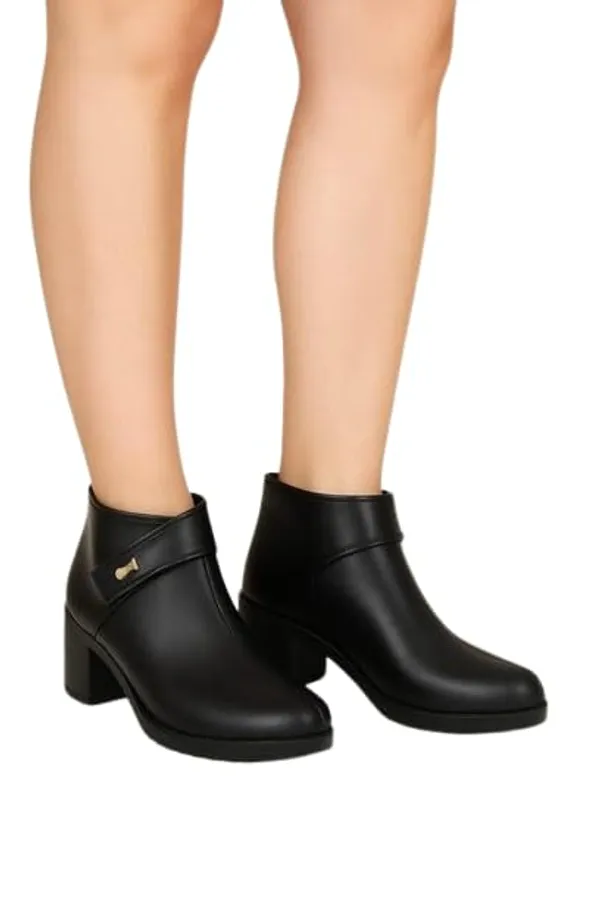 Black_Synthetic_Ankle_Boot_For_Women