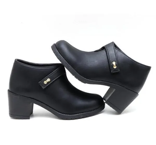 Black_Synthetic_Ankle_Boot_For_Women
