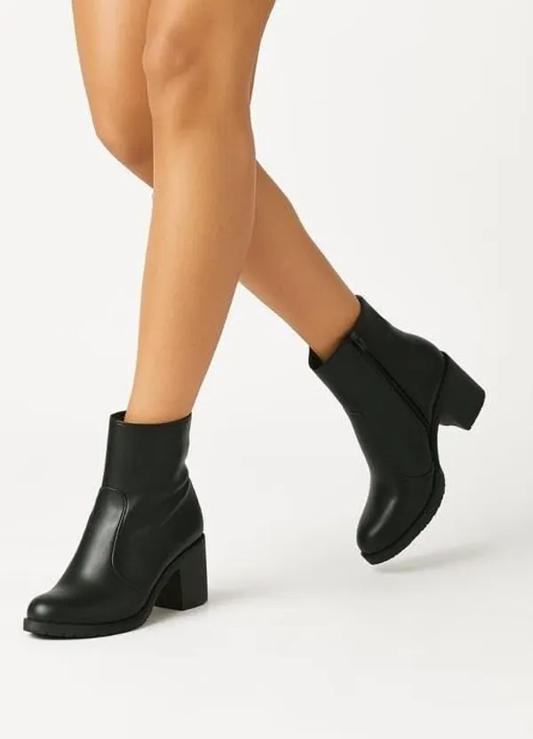 Black_Synthetic_Ankle_Boot_For_Women