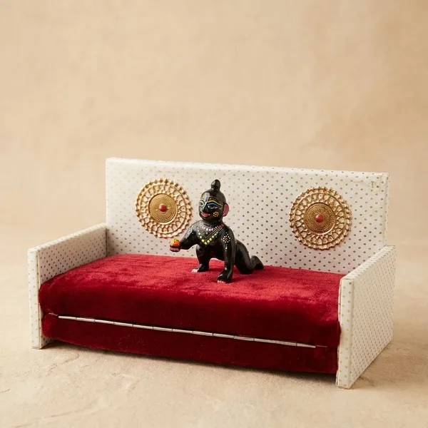 Traditional_Decorative_Pooja_Divan_With_Deity_Figurine_Velvet_Design_For_Pooja_Decoration