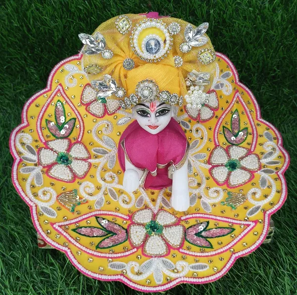Yellow_Handcrafted_Embroidered_Poshak_Dress_For_Bal_Gopal_Laddu_Gopal_Idol_0_Number_Size_For_Pooja_Decoration