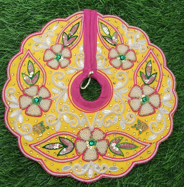 Yellow_Handcrafted_Embroidered_Poshak_Dress_For_Bal_Gopal_Laddu_Gopal_Idol_0_Number_Size_For_Pooja_Decoration