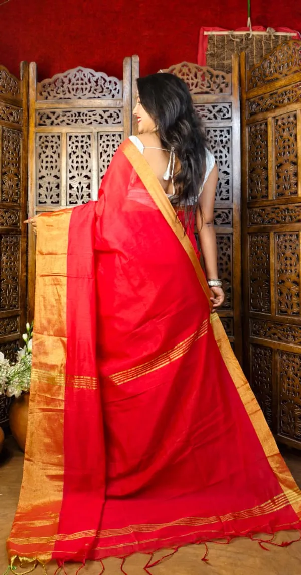 Red_Handloom_Cotton_Silk_Zari_Border_For_Women_With_Running_Blouse