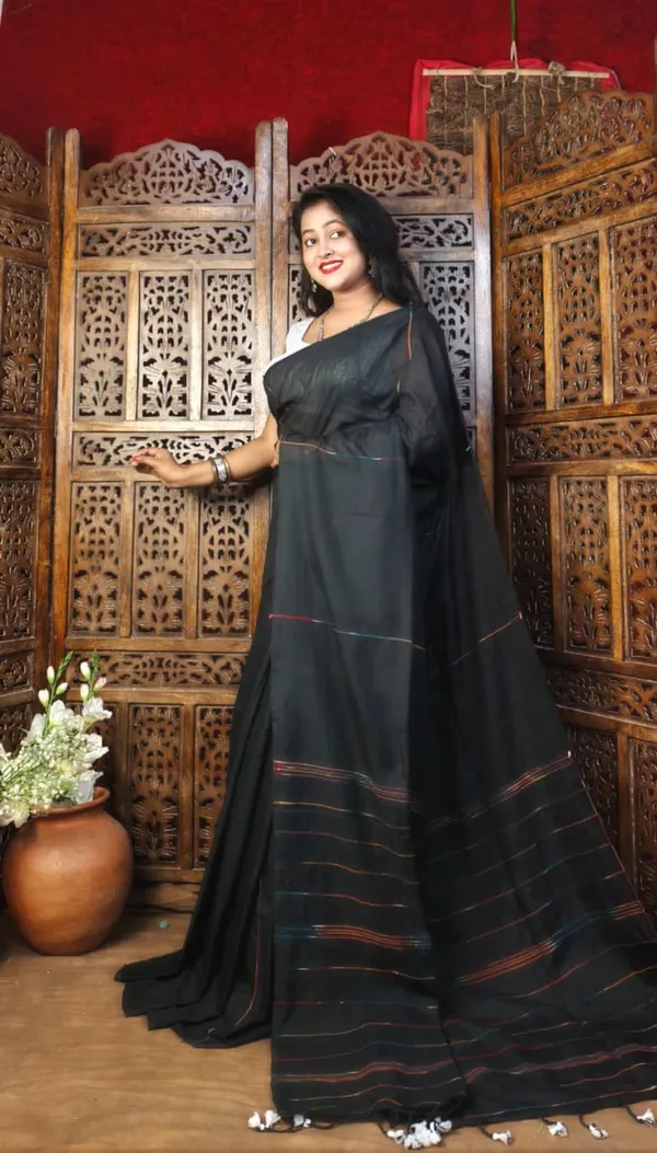 Black_Premium_Handloom_Cotton_Khes_Saree_For_Women_With_Running_Blouse
