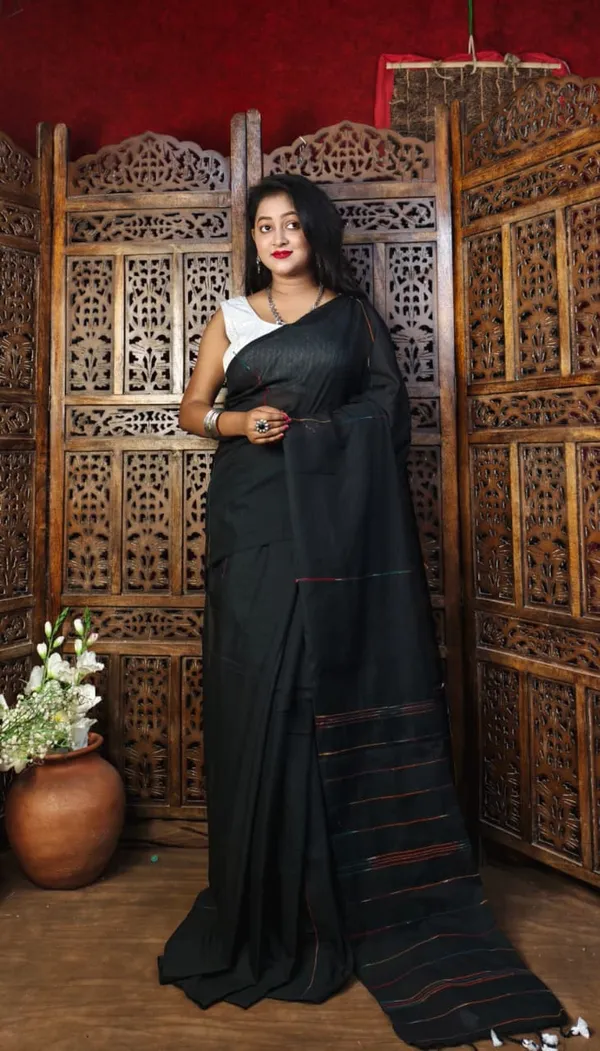 Black_Premium_Handloom_Cotton_Khes_Saree_For_Women_With_Running_Blouse