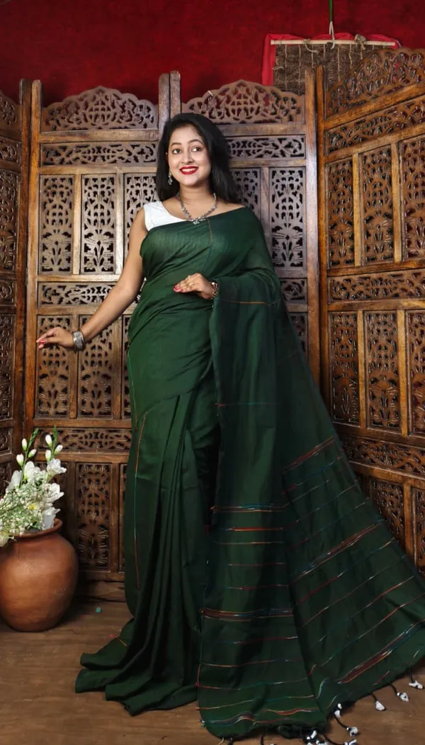 Dark_Green_Premium_Handloom_Cotton_Khes_Saree_For_Women_With_Running_Blouse