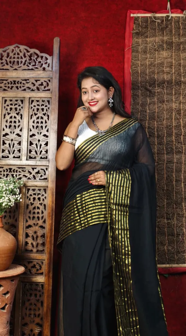 Handloom_Premium_Quality_Light_Weight_Soft_Mull_Cotton_Saree_for_Women