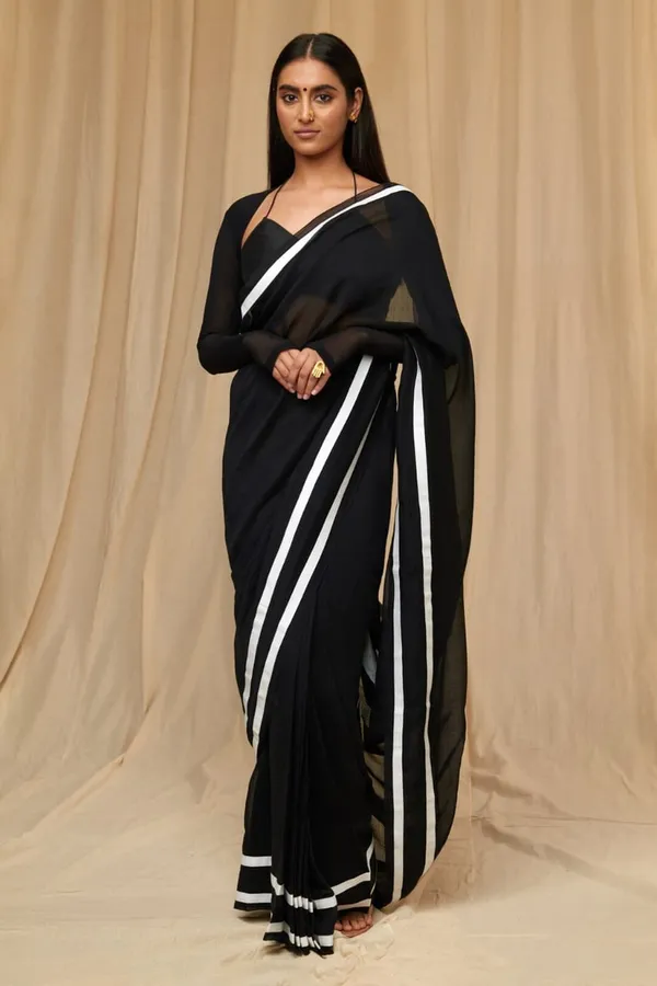 Handloom_Premium_Quality_Light_Weight_Soft_Mull_Cotton_Saree_for_Women