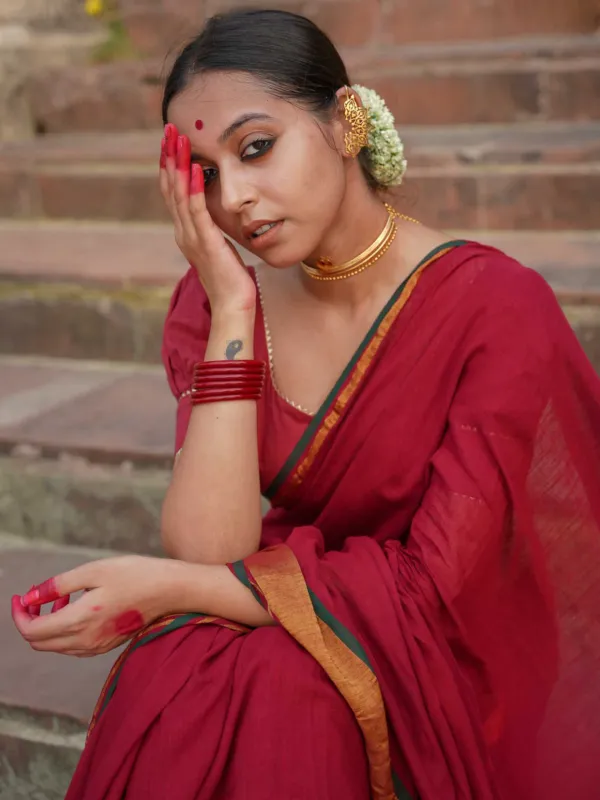 Premium_Qulity_Red_Mul_Cotton_Saree_For_Women