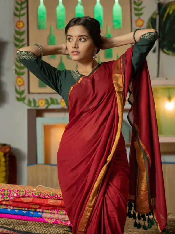 Premium_Qulity_Red_Mul_Cotton_Saree_For_Women