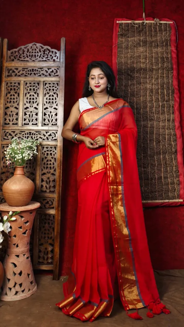 Handloom_Premium_Quality_Light_Weight_Soft_Mull_Cotton_Saree_for_Women
