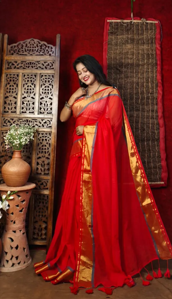 Handloom_Premium_Quality_Light_Weight_Soft_Mull_Cotton_Saree_for_Women