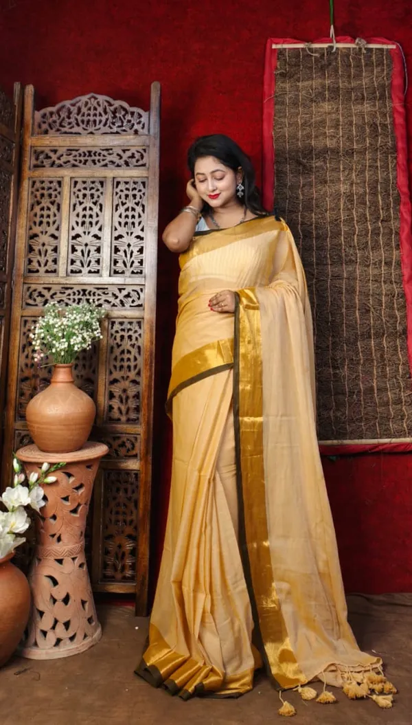 Handloom_Premium_Quality_Light_Weight_Soft_Mull_Cotton_Saree_for_Women
