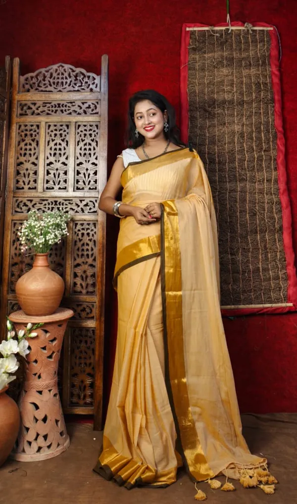 Handloom_Premium_Quality_Light_Weight_Soft_Mull_Cotton_Saree_for_Women