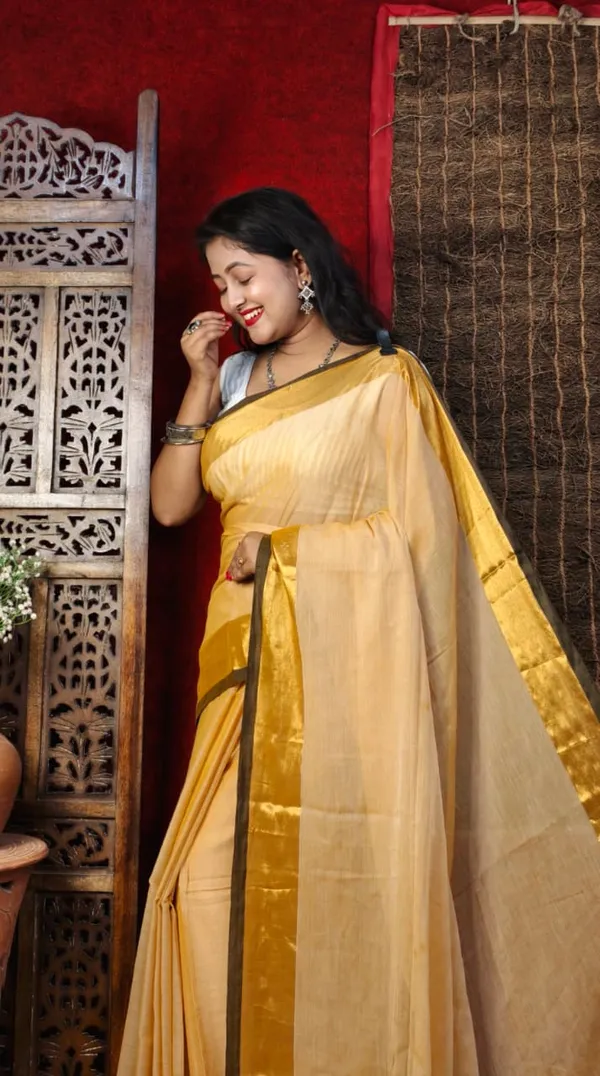 Handloom_Premium_Quality_Light_Weight_Soft_Mull_Cotton_Saree_for_Women