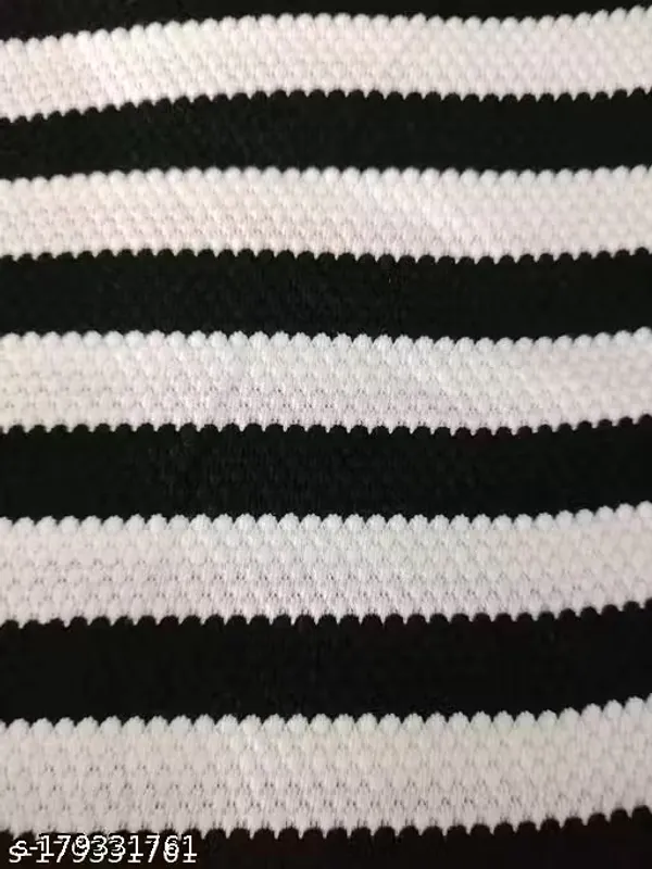 women's_Black_and_white_t-shirt_(pack_of_1)