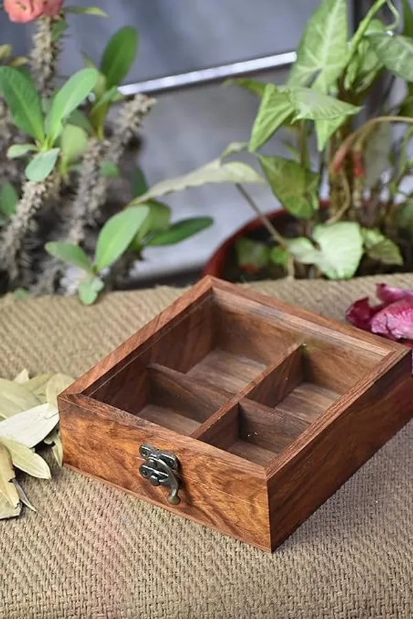 Handcrafted_Wooden_Masala_Box_With_Spice_Organizer_With_Glass_Top_And_Spoon