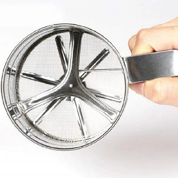 Stainless_Steel_Mesh_Flour_Sifter_Fine_Mesh_Sieve_For_Baking_Powdered_Sugar_And_Dry_Ingredients_Durable_Kitchen_Strainer