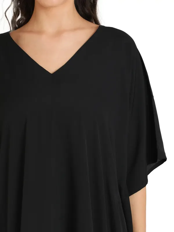 Elegant_Black_Kaftan_Dresses_for_Women_-_Ideal_for_Loungewear_&_Swimwear_Modern_Caftans_Long_Dresses