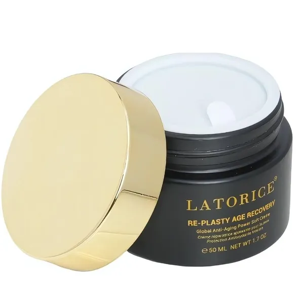 Face_Moisturizer_With_Niacinamide_And_Hyaluronic_Acid