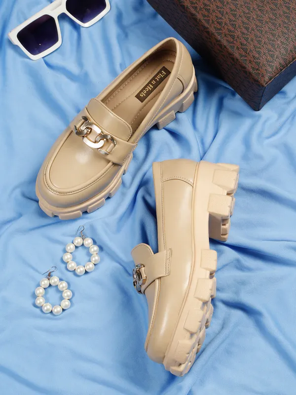 Beige_Synthetic_Leather_Loafers_For_Women_And_Girls