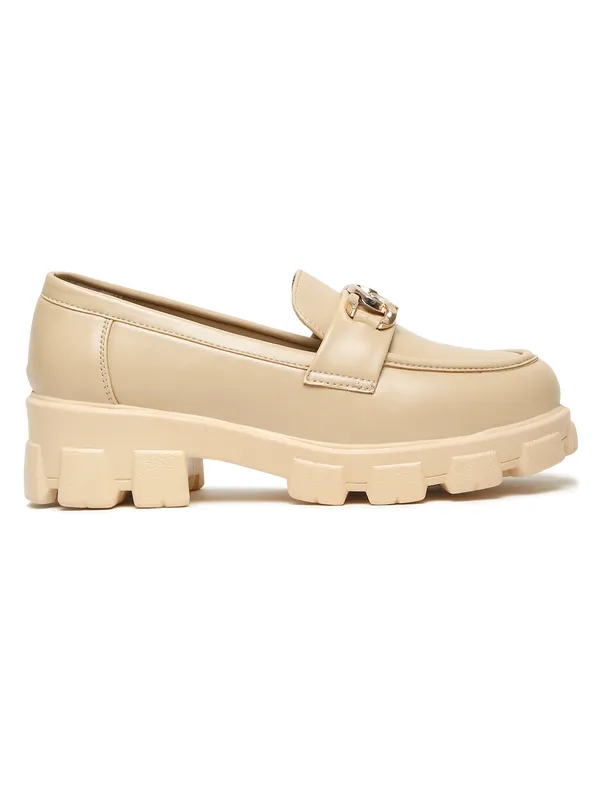 Beige_Synthetic_Leather_Loafers_For_Women_And_Girls