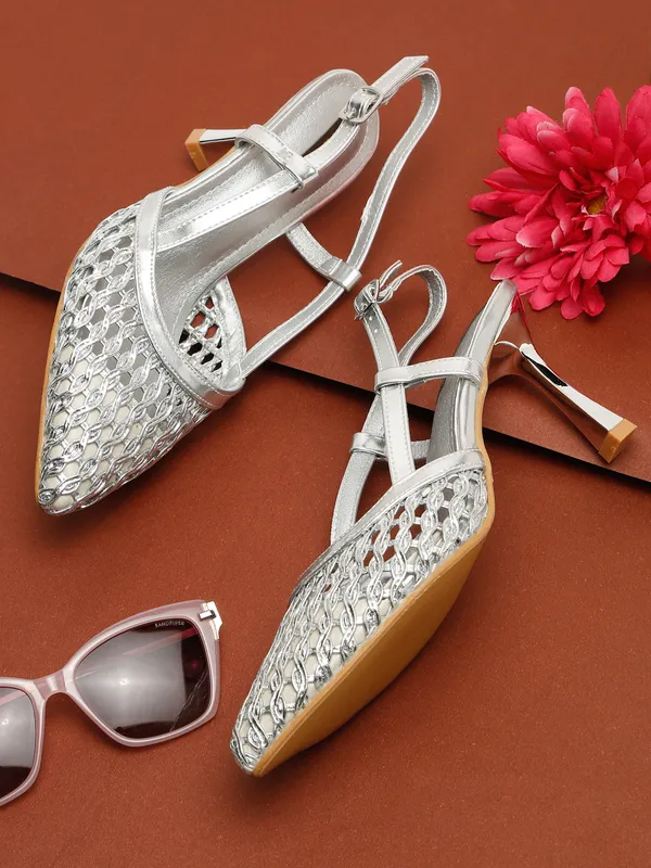 Silver_Synthetic_Leather_Stilletoes_Heels_Pumps_Slip_On_For_Women_And_Girls