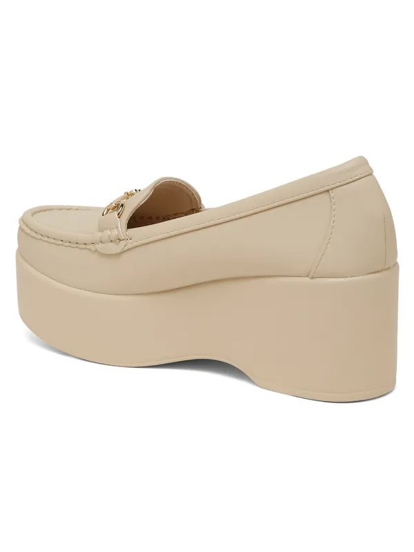 Beige_Synthetic_Leather_Loafers_For_Women_And_Girls