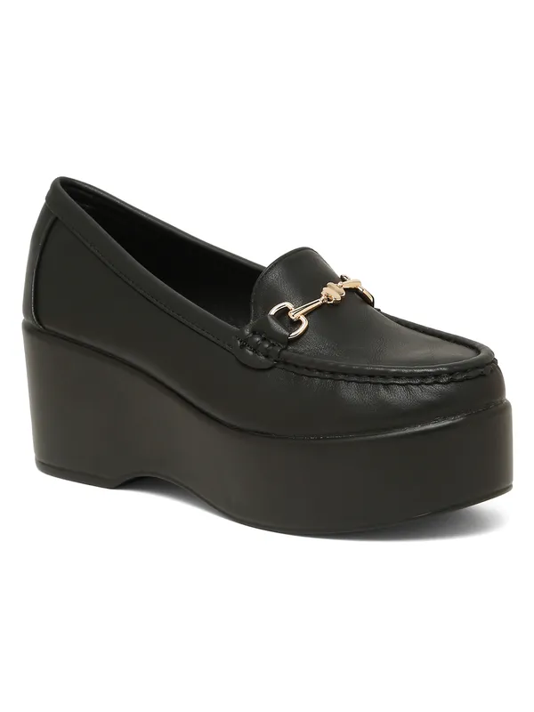 Black_Synthetic_Leather_Loafers_For_Women_And_Girls