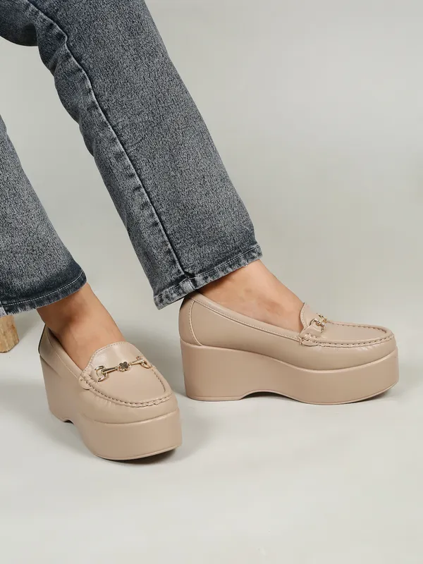 Khaki_Synthetic_Leather_Loafers_For_Women_And_Girls