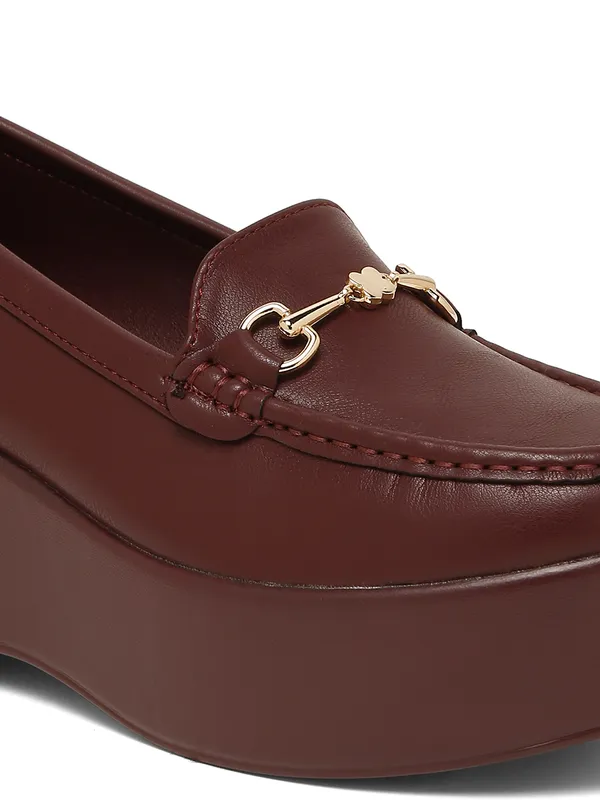 Maroon_Synthetic_Leather_Loafers_For_Women_And_Girls