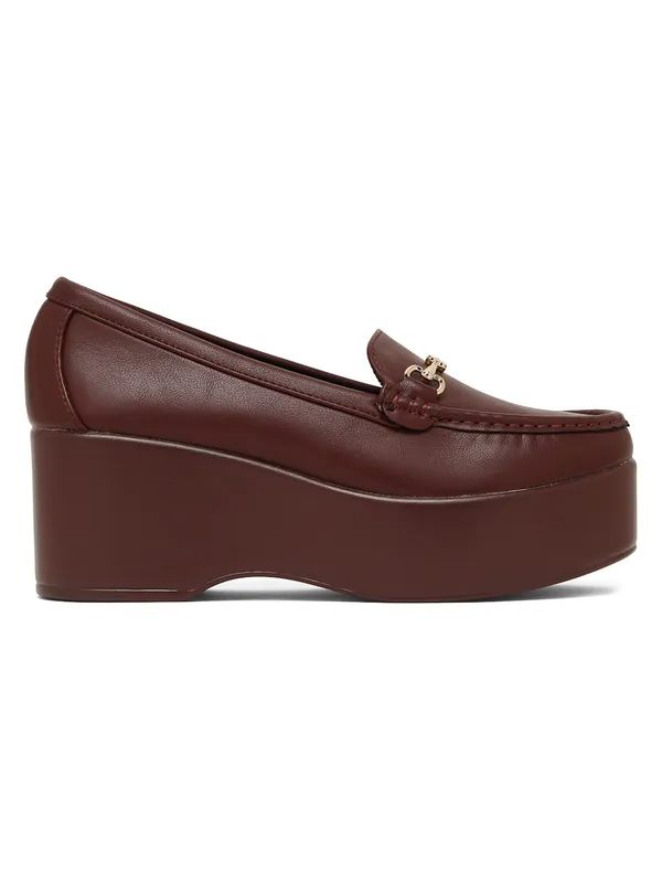 Maroon_Synthetic_Leather_Loafers_For_Women_And_Girls