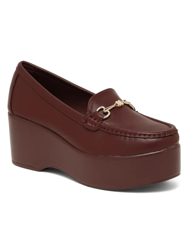 Maroon_Synthetic_Leather_Loafers_For_Women_And_Girls