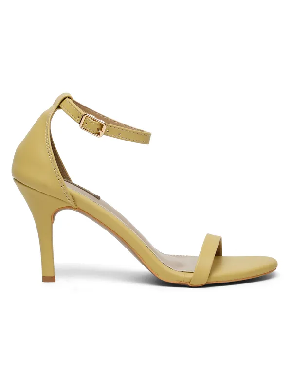 Yellow_Synthetic_Leather_Stilletoes_Heels_Pumps_Sandal_For_Women_And_Girls