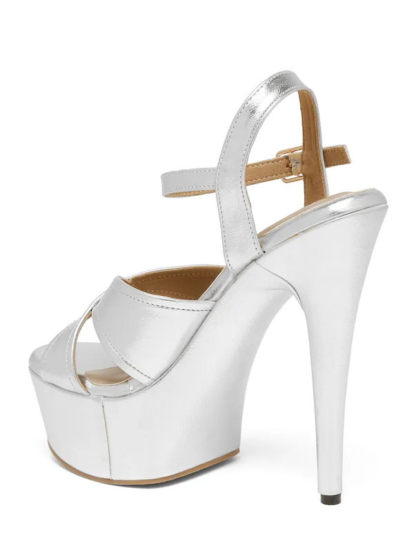 Silver_Synthetic_Leather_Block_Heels_Pumps_Sandal_For_Women_And_Girls