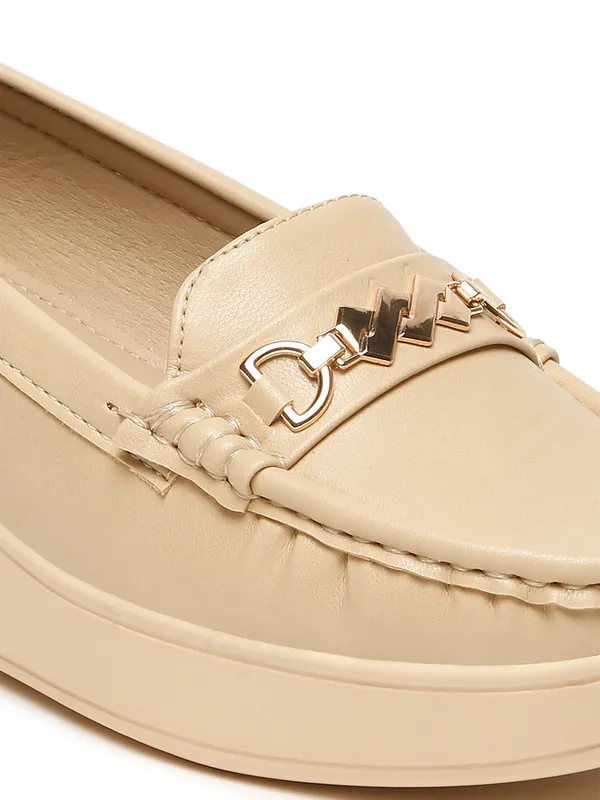 Beige_Synthetic_Leather_Loafers_For_Women_And_Girls
