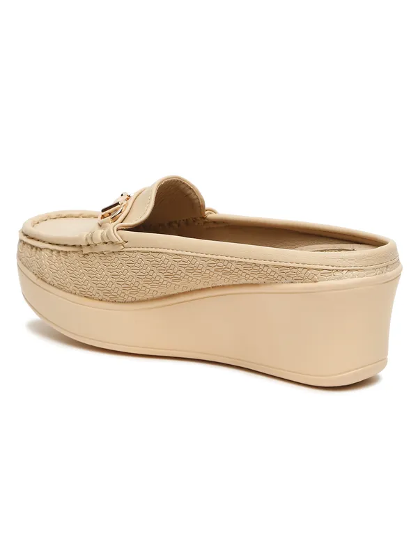 Beige_Synthetic_Leather_Loafers_For_Women_And_Girls