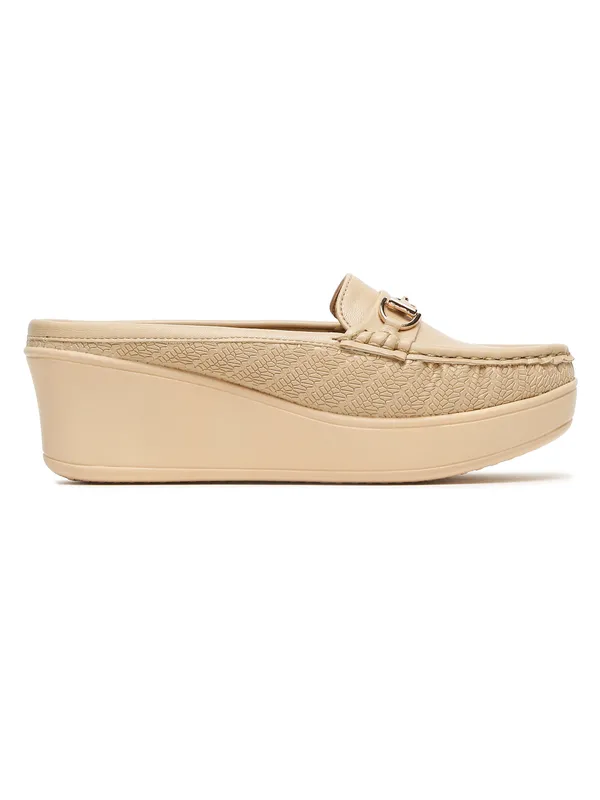 Beige_Synthetic_Leather_Loafers_For_Women_And_Girls